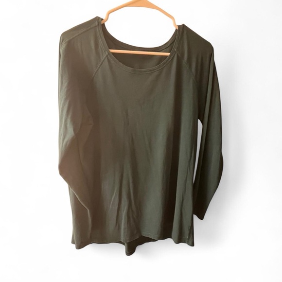 Lululemon Athletica Emerald Long Sleeve Tee - Picture 3 of 5